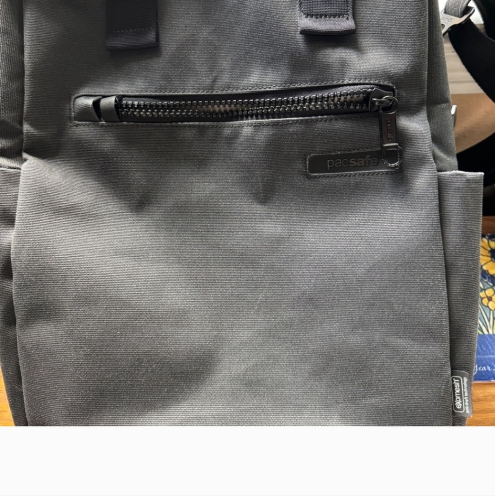PACSAFE Instasafe Anti-theft Totebag  Z300